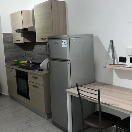 Bed2Go Brescia Lägenhet Turin Exteriör bild