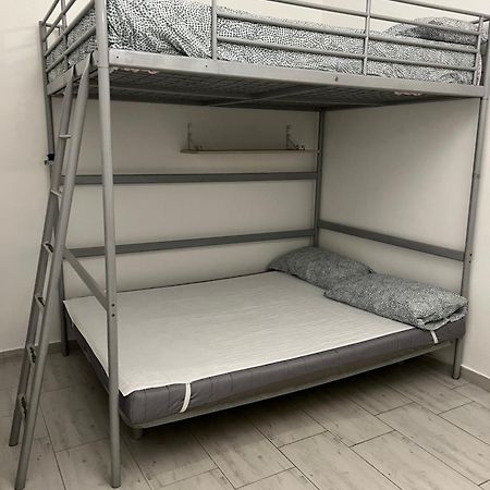 Bed2Go Brescia Lägenhet Turin Exteriör bild