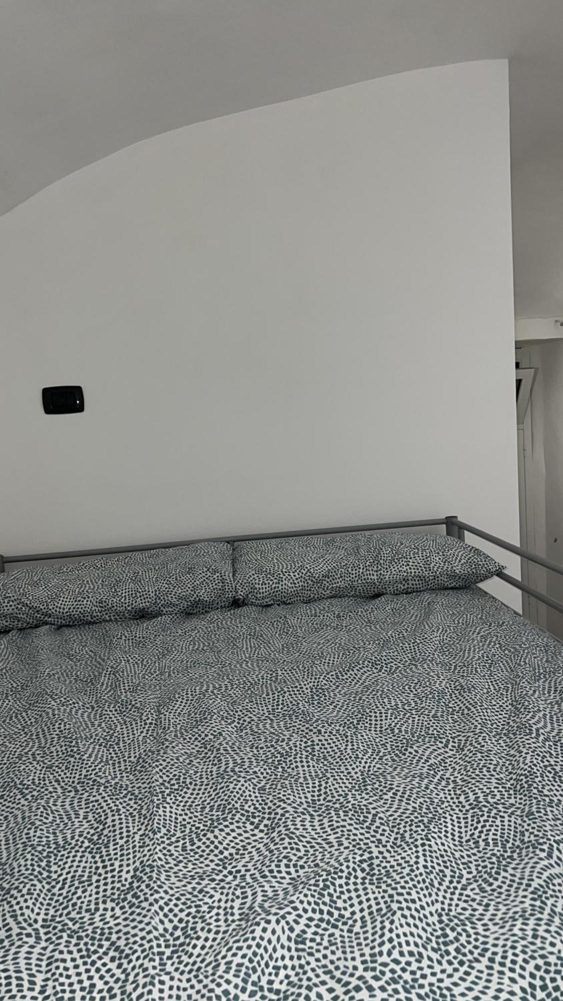 Bed2Go Brescia Lägenhet Turin Exteriör bild